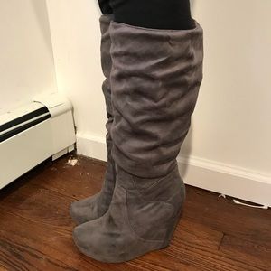 Knee high Gray suede boots